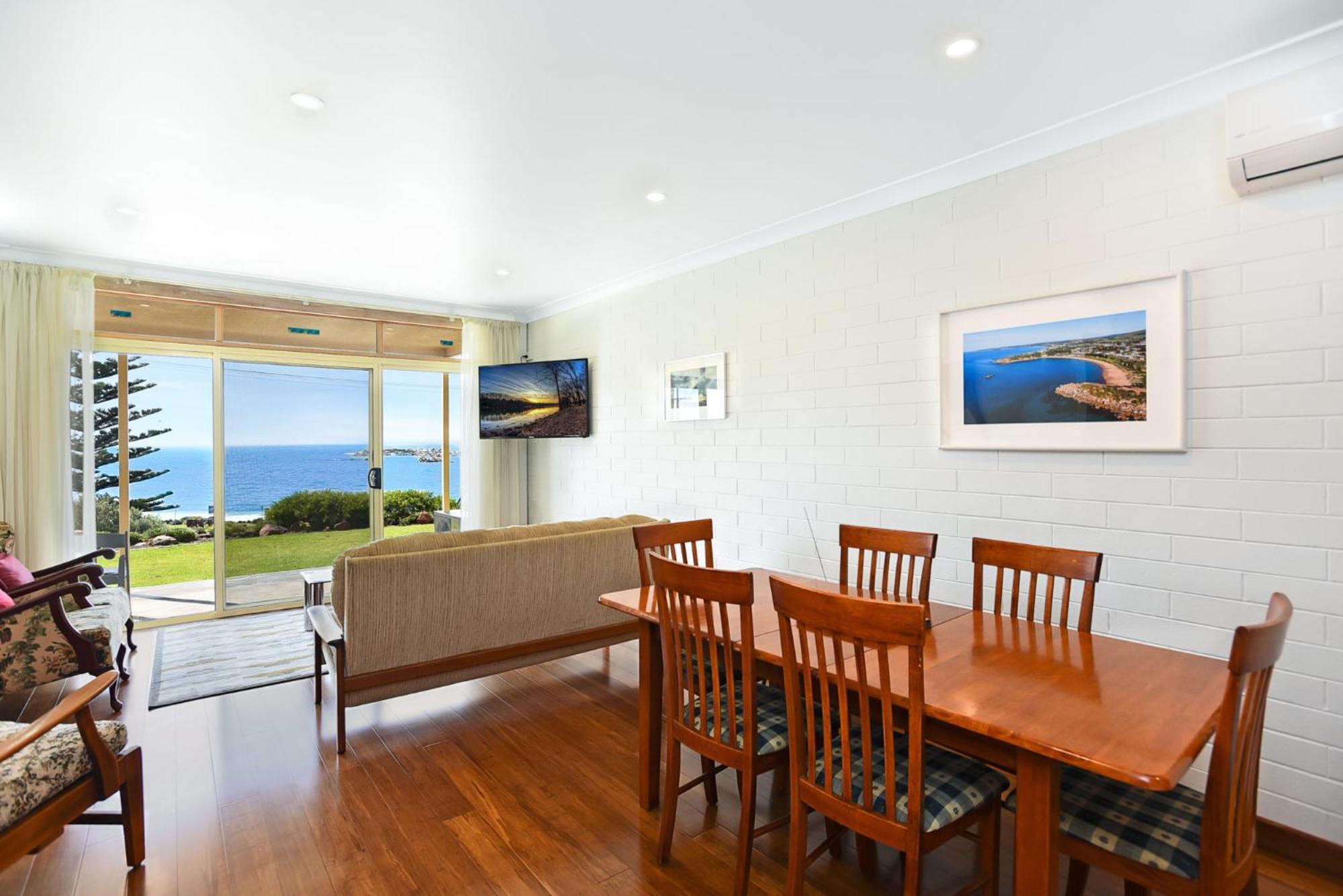 Dolphins Beachfront Apartment No 4 Port Elliot Exteriér fotografie