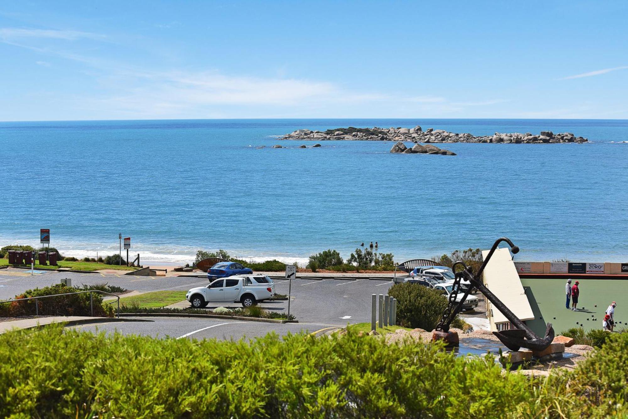 Dolphins Beachfront Apartment No 4 Port Elliot Exteriér fotografie